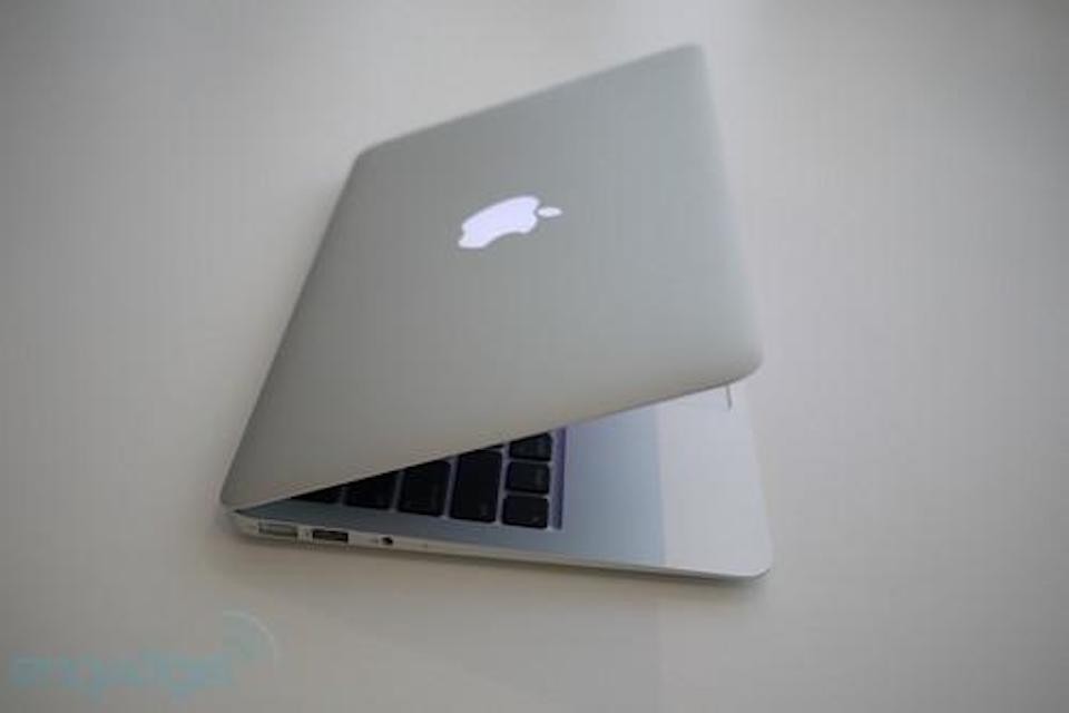 Air 11. Макбук Эйр 11 2010. Ноутбук Apple MACBOOK Air 11. MACBOOK Air 2010. MACBOOK Air 17 2010.