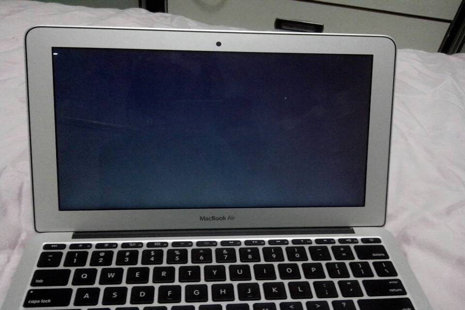 Macbook Air無法開機原因